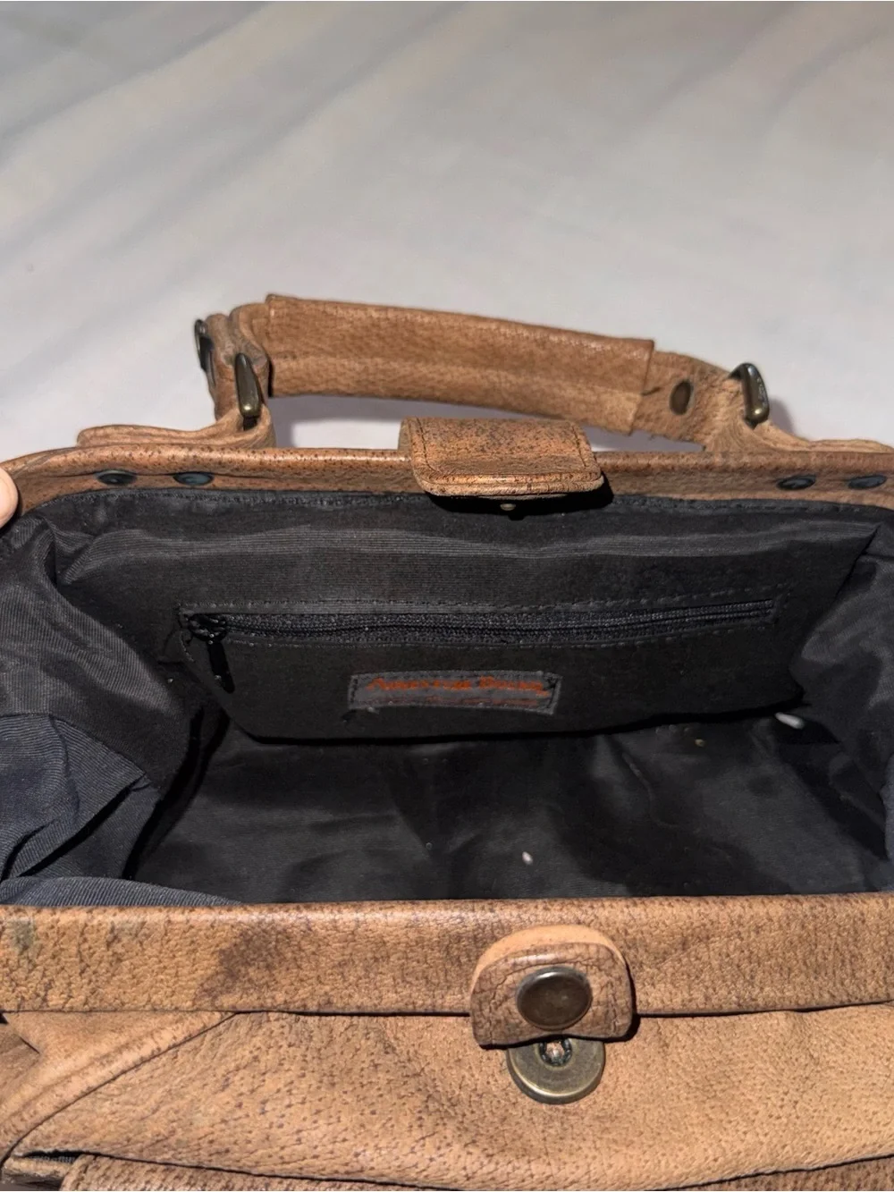 Y2K Vintage leather Adventure Bound handbag with strap